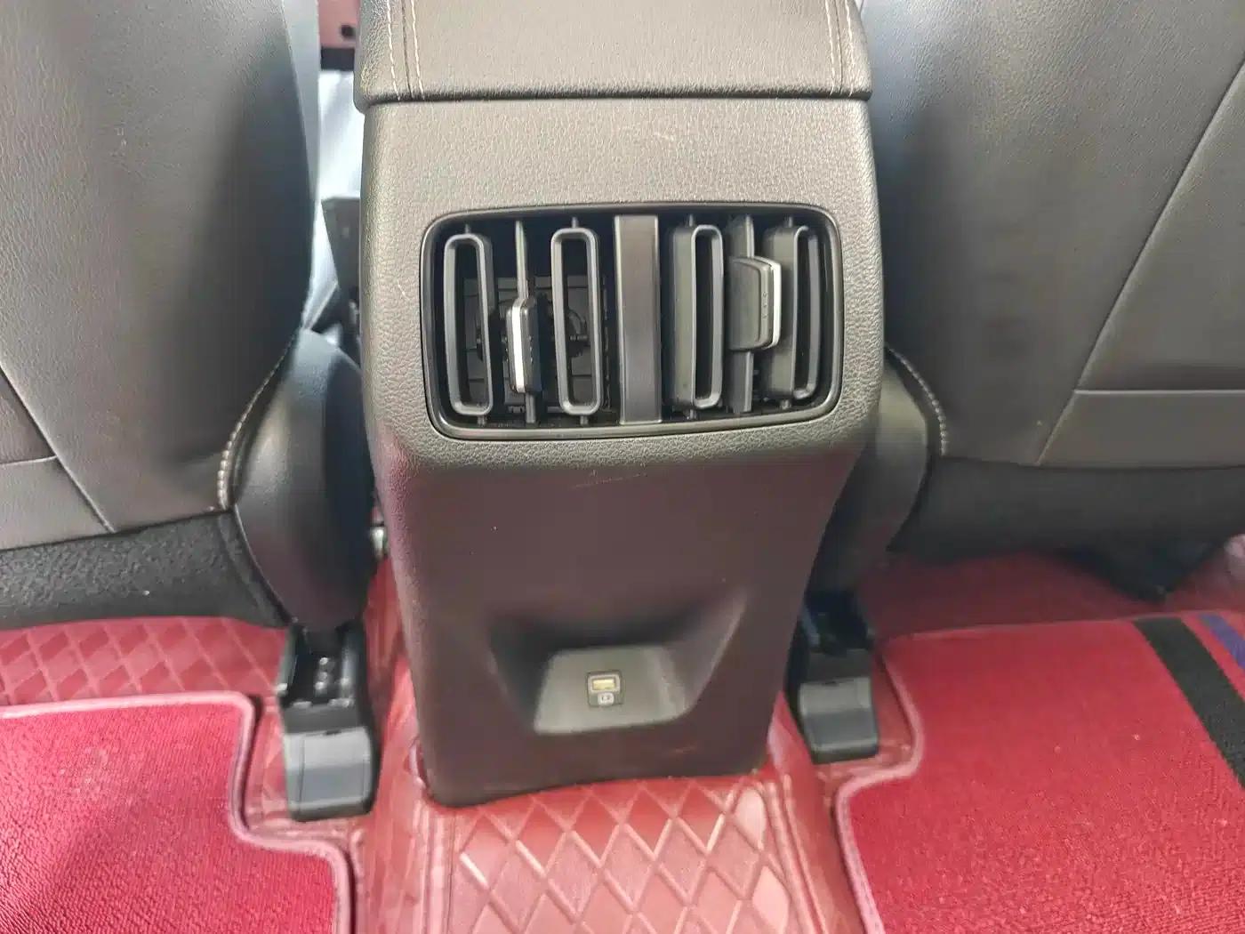 Beijing Hyundai ix35 2021 2.0L Automatic 2WD GL Comfort Edition — миниатюра 11