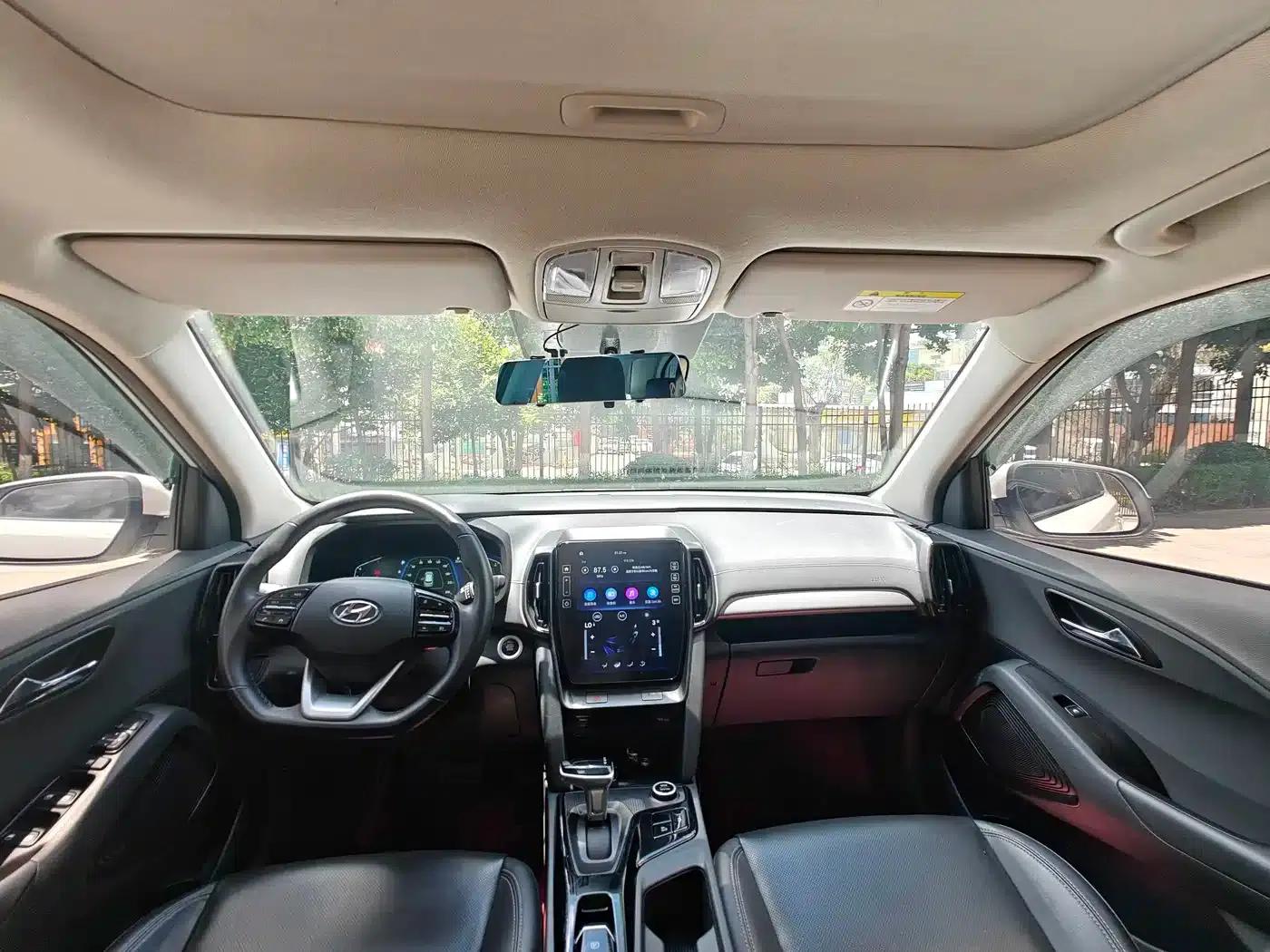 Beijing Hyundai ix35 2021 2.0L Automatic 2WD GL Comfort Edition — миниатюра 12