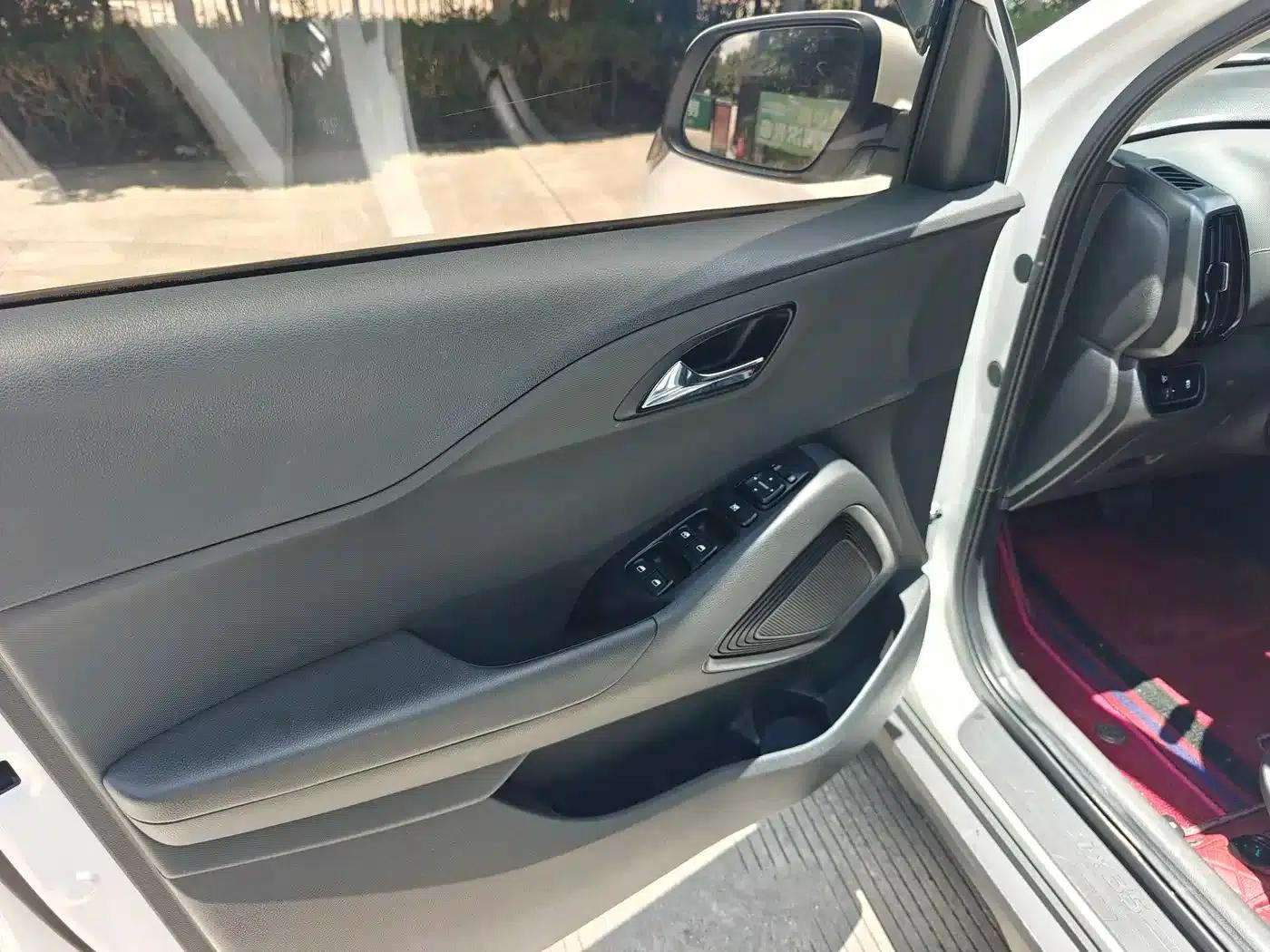 Beijing Hyundai ix35 2021 2.0L Automatic 2WD GL Comfort Edition — миниатюра 9