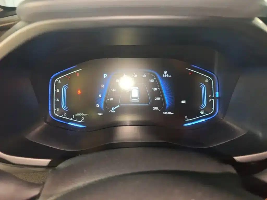 Beijing Hyundai ix35 2021 240TGDi DCT 2WD GLS Leading Edition — миниатюра 12