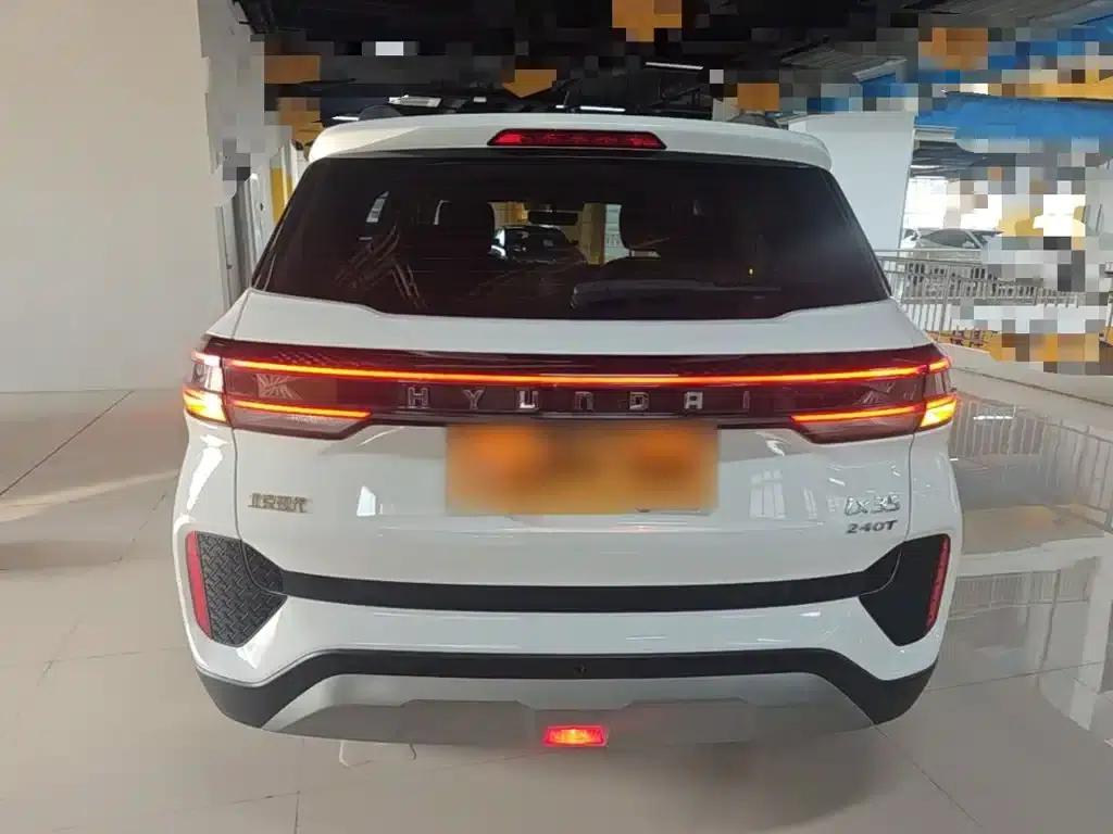 Beijing Hyundai ix35 2021 240TGDi DCT 2WD GLS Leading Edition — миниатюра 6