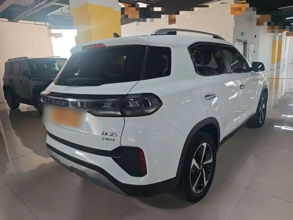 Beijing Hyundai ix35 2021 240TGDi DCT 2WD GLS Leading Edition — миниатюра 7