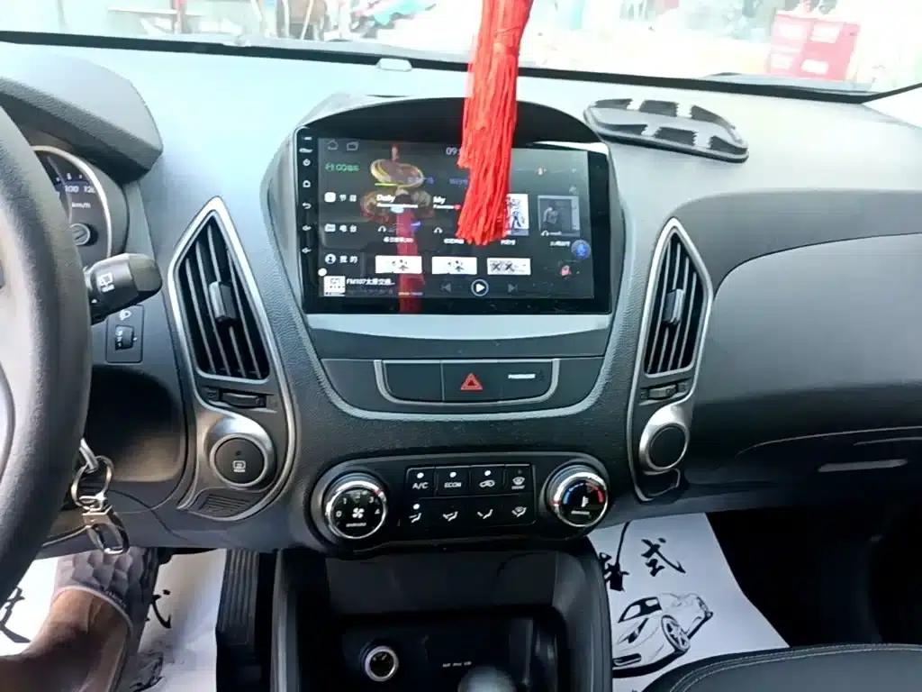 Beijing Hyundai ix35 2015 2.0L Automatic 2WD Comfort Model (National IV Emission Standard) — миниатюра 13