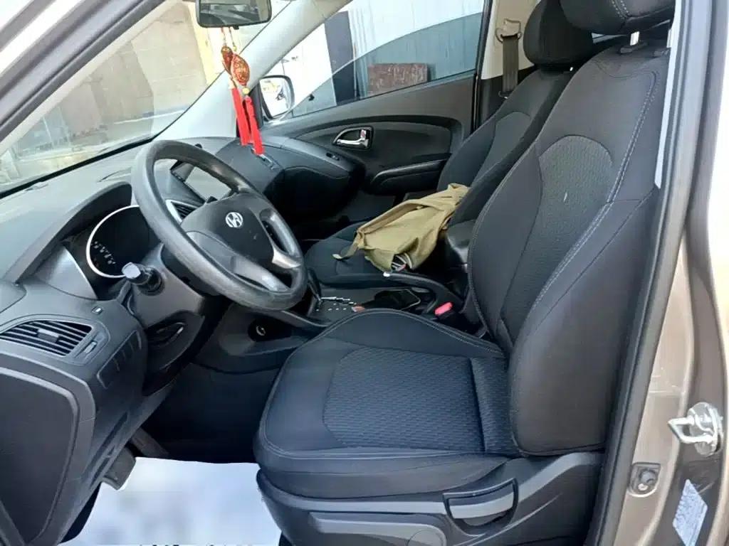Beijing Hyundai ix35 2015 2.0L Automatic 2WD Comfort Model (National IV Emission Standard) — миниатюра 15