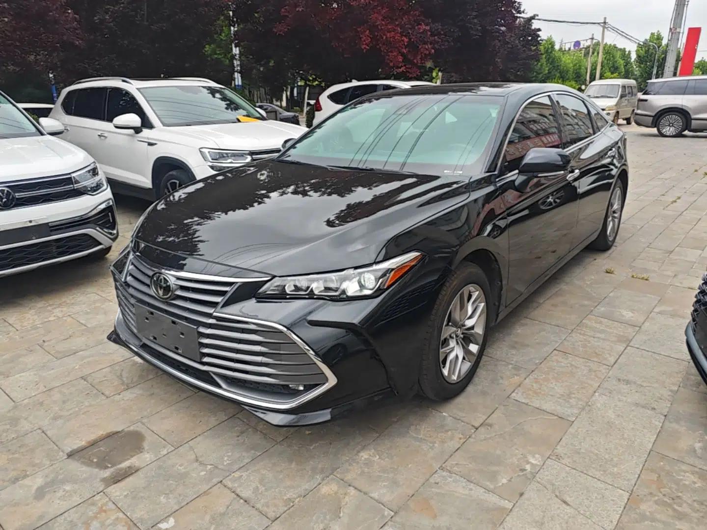 Toyota Avalon 2019 2.0L Luxury Edition China VI Standard — миниатюра 1