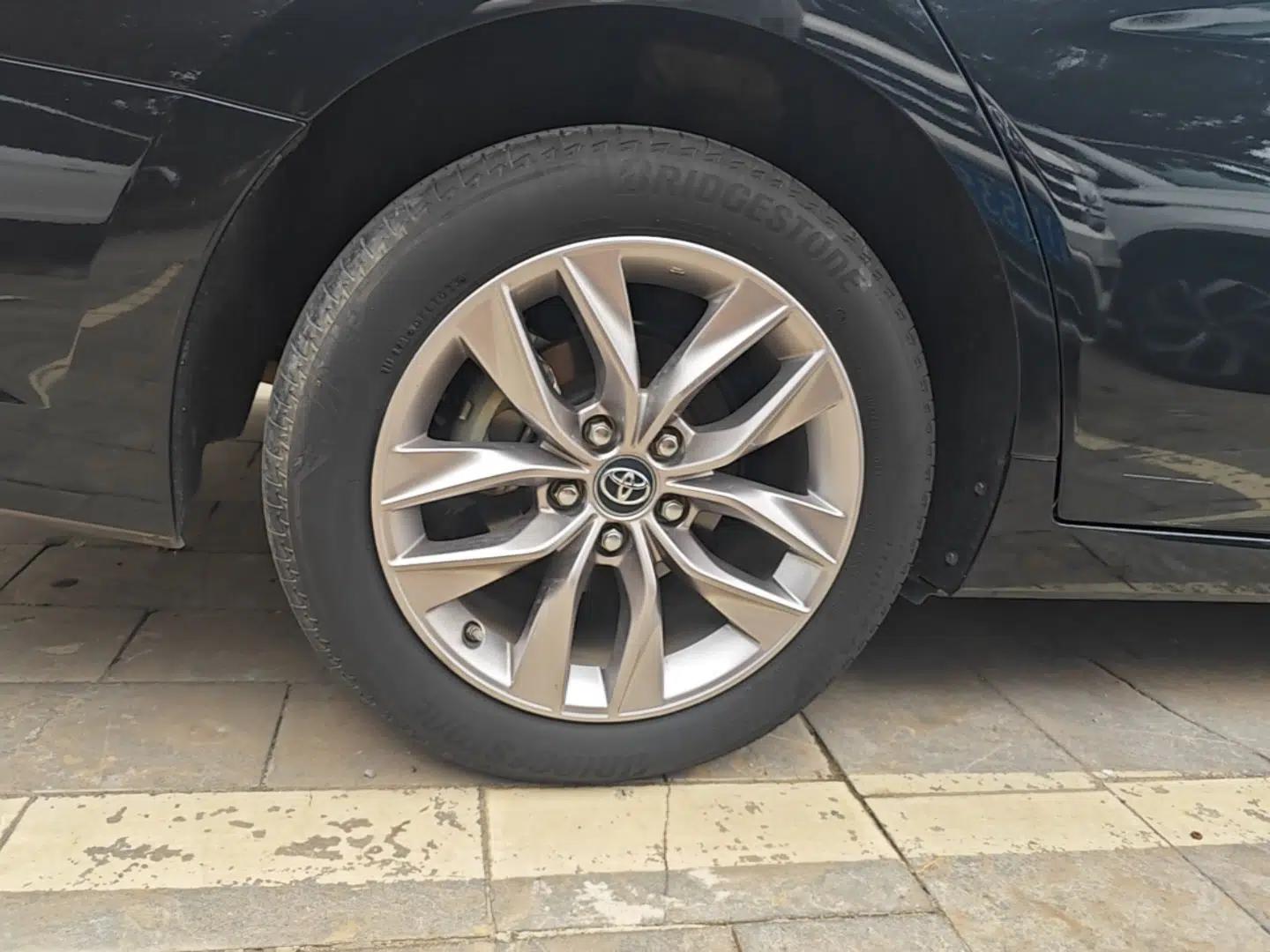 Toyota Avalon 2019 2.0L Luxury Edition China VI Standard — миниатюра 11