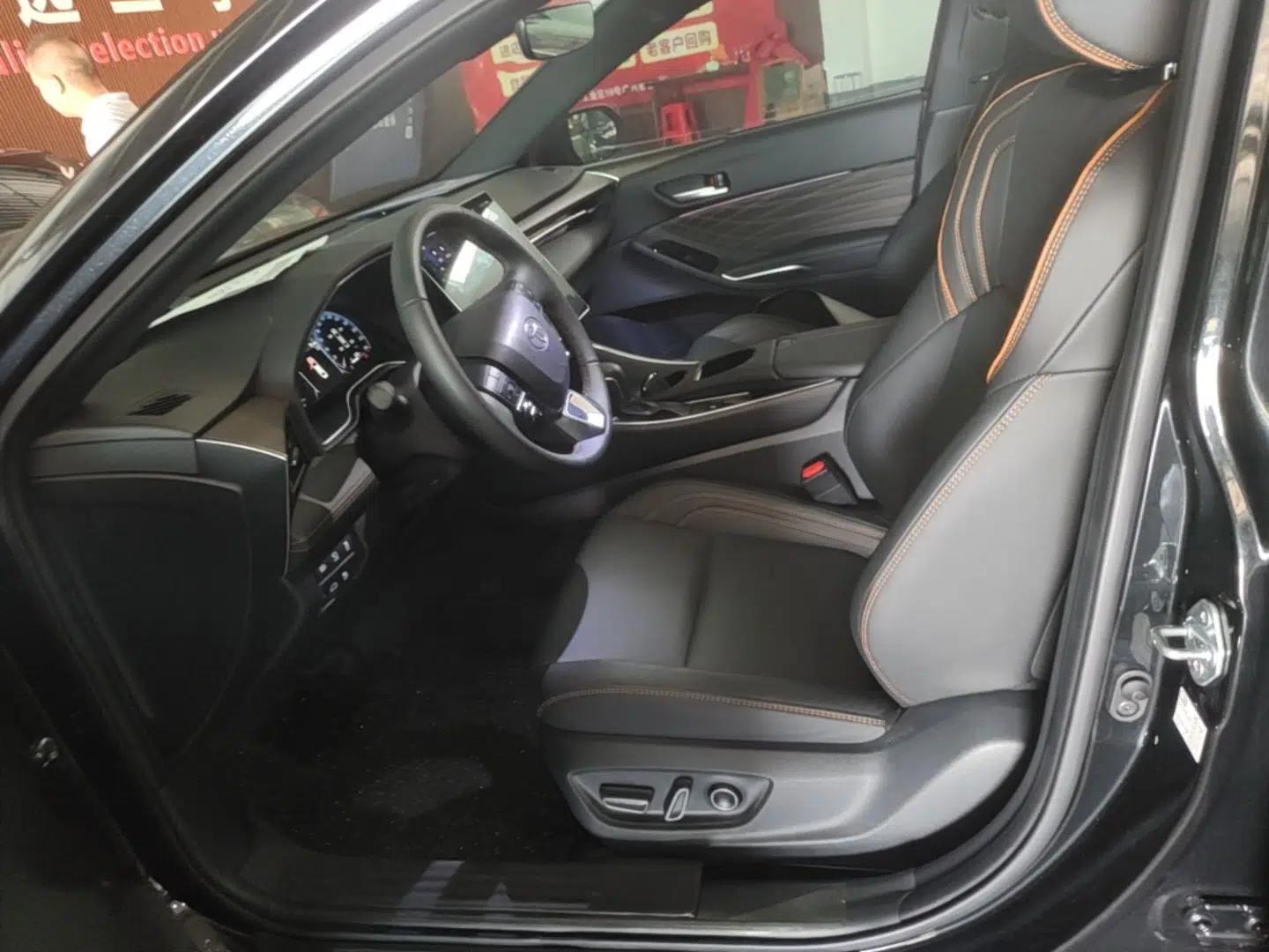 Toyota Avalon 2024 Dual-Motor 2.0L Premium Edition — миниатюра 17