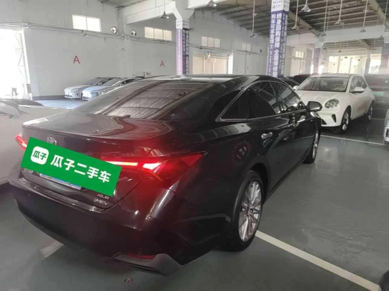 Toyota Avalon 2024 Dual-Motor 2.0L Premium Edition — миниатюра 6