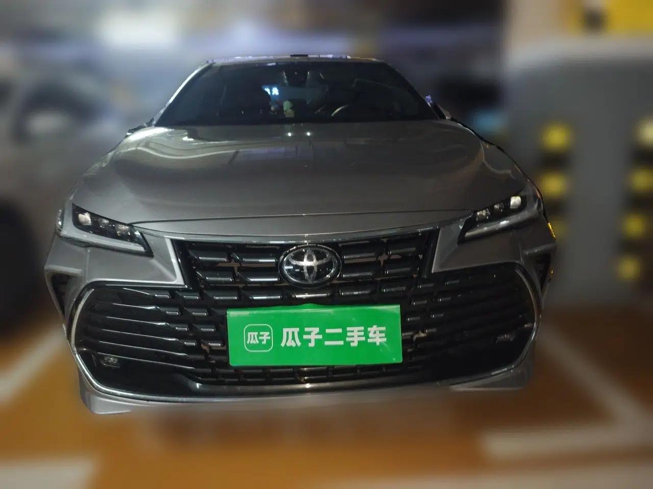 Toyota Avalon 2023 2.0L Premium Edition — миниатюра 2