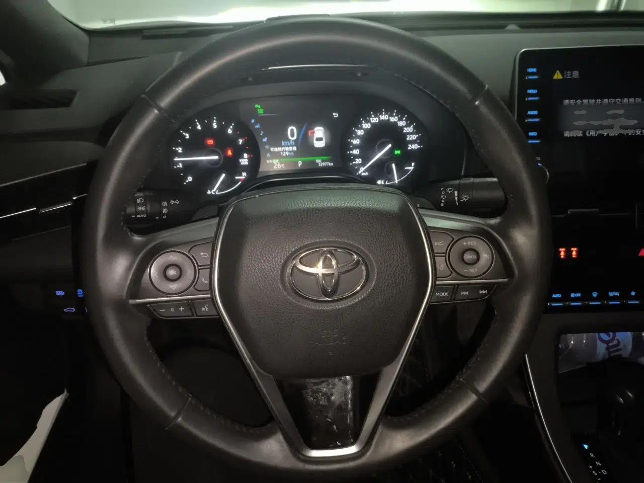 Toyota Avalon 2021 2.5L Luxury Edition — миниатюра 10