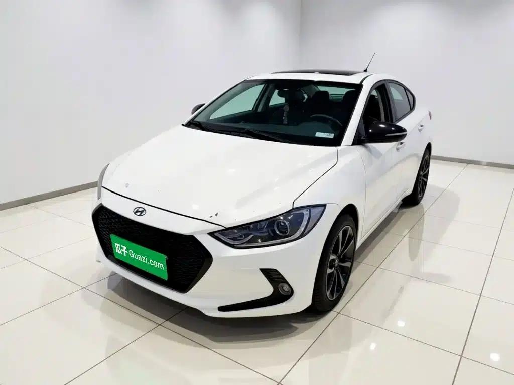 Hyundai Elantra 2016 1.6L Automatic Smart Elite Edition — миниатюра 1