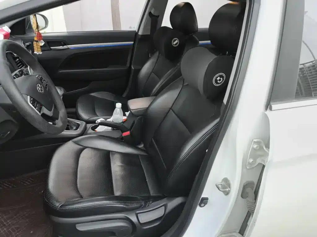 Hyundai Elantra 2016 1.6L Automatic Smart Elite Edition — миниатюра 16