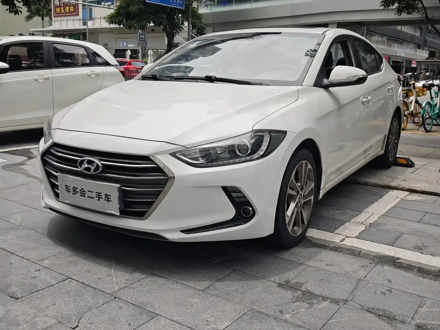 Hyundai Elantra 2016 1.6L Automatic Smart Elite Edition — миниатюра 1