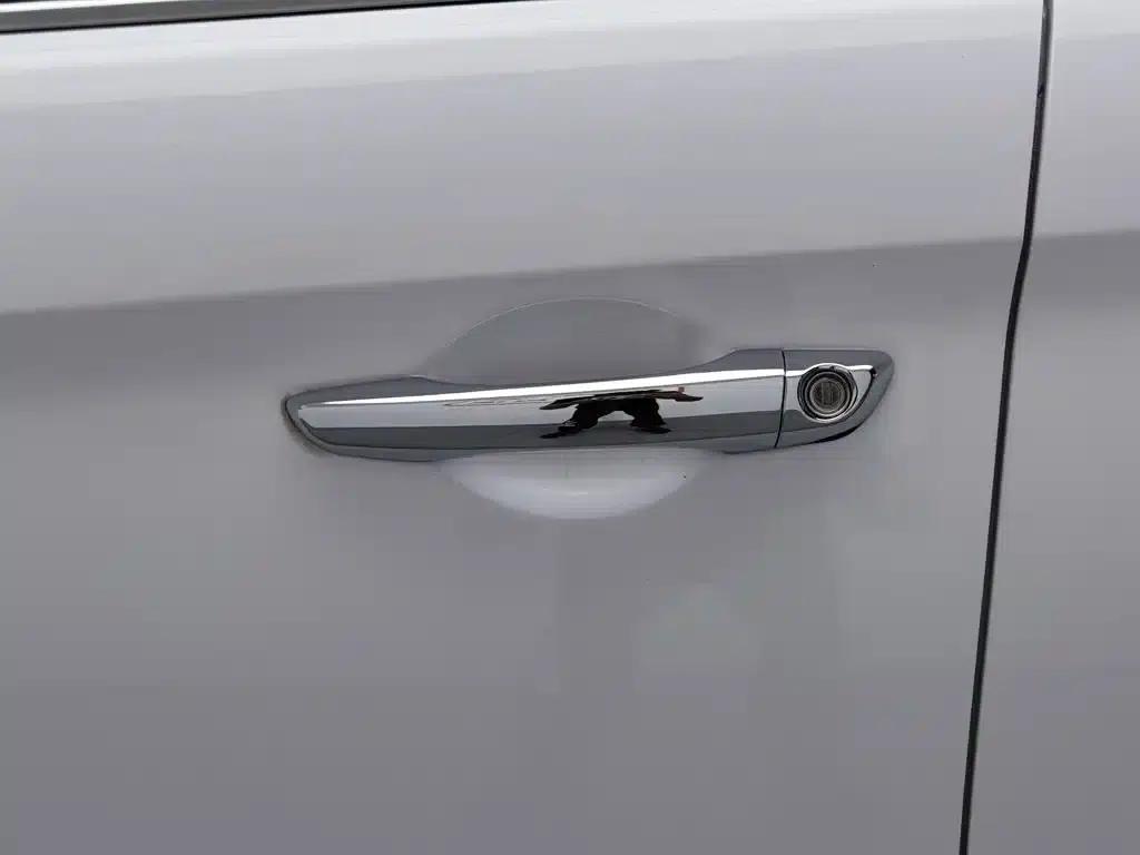 Hyundai Elantra 2016 1.6L Automatic Smart Elite Edition — миниатюра 18