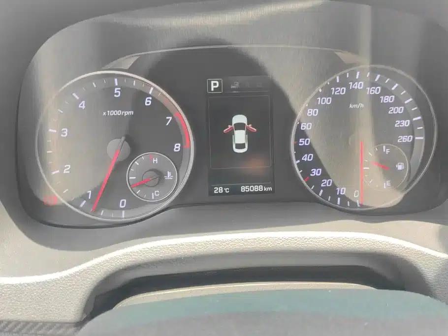 Hyundai Elantra 2018 1.4T Dual-Clutch Dynamic & Vitality Edition — миниатюра 14
