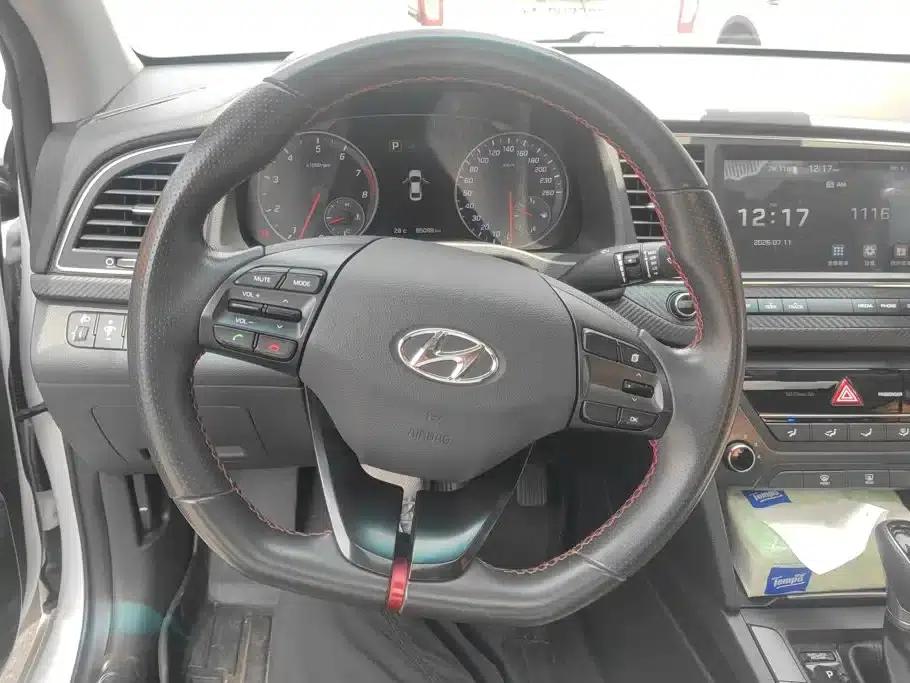 Hyundai Elantra 2018 1.4T Dual-Clutch Dynamic & Vitality Edition — миниатюра 15