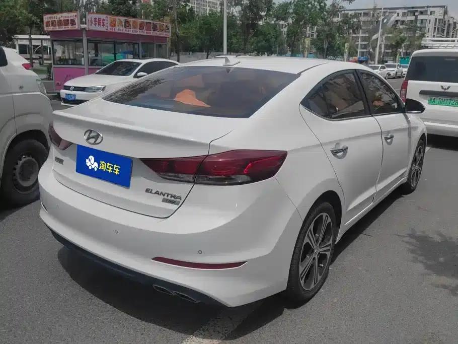 Hyundai Elantra 2018 1.4T Dual-Clutch Dynamic & Vitality Edition — миниатюра 3