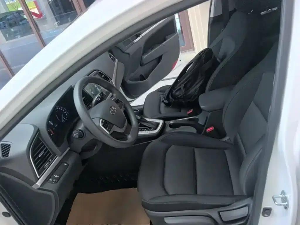 Hyundai Elantra 2016 1.6L Automatic Smart Elite Edition — миниатюра 15