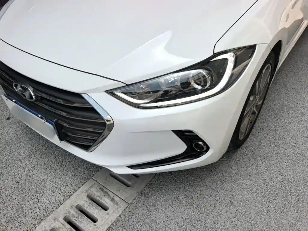 Hyundai Elantra 2016 1.6L Automatic Smart Elite Edition — миниатюра 24