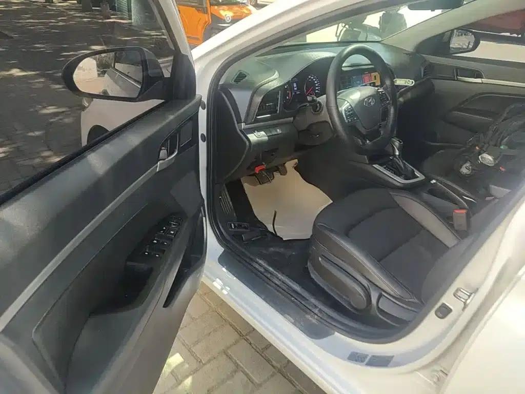 Hyundai Elantra 2020 1.5L CVT Smart Elite Edition — миниатюра 16