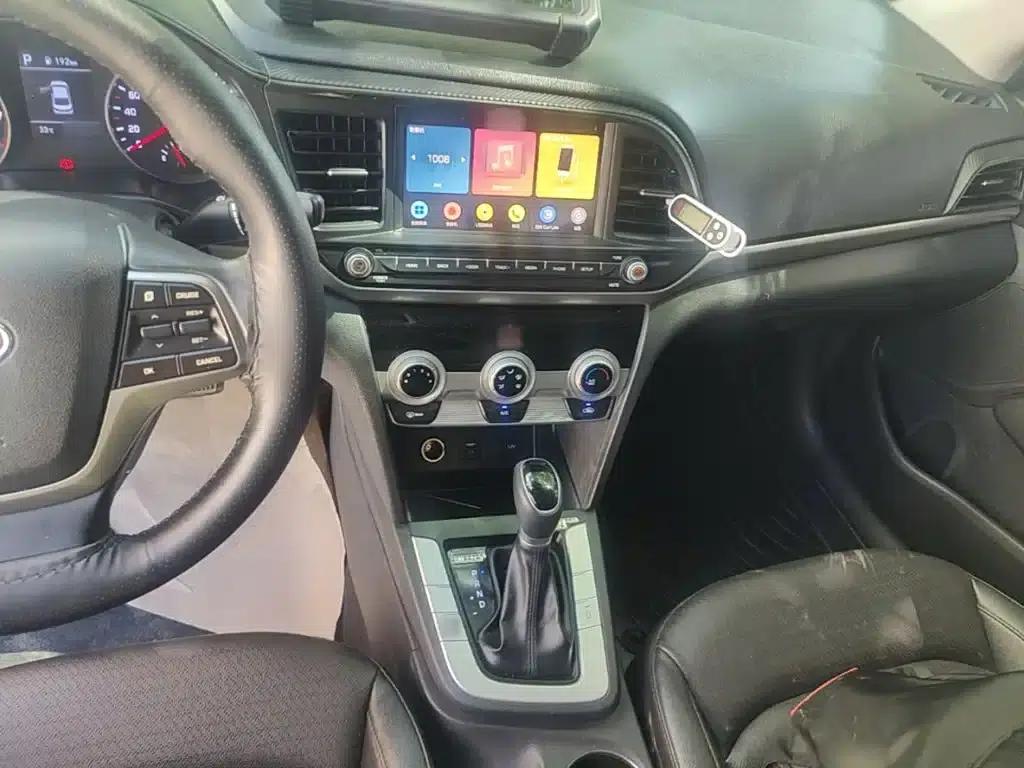 Hyundai Elantra 2020 1.5L CVT Smart Elite Edition — миниатюра 10