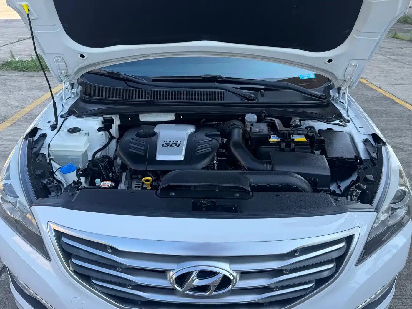 Hyundai Mistra 2016 1.6T Automatic Intelligent GLS — миниатюра 14