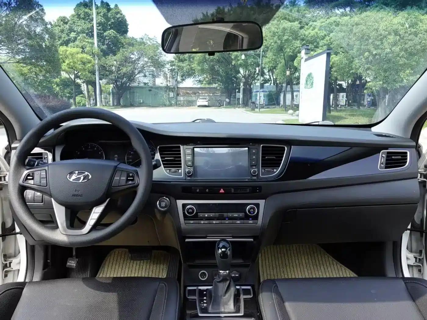 2014 Mistra 1.8L Automatic Intelligent GLS — миниатюра 13