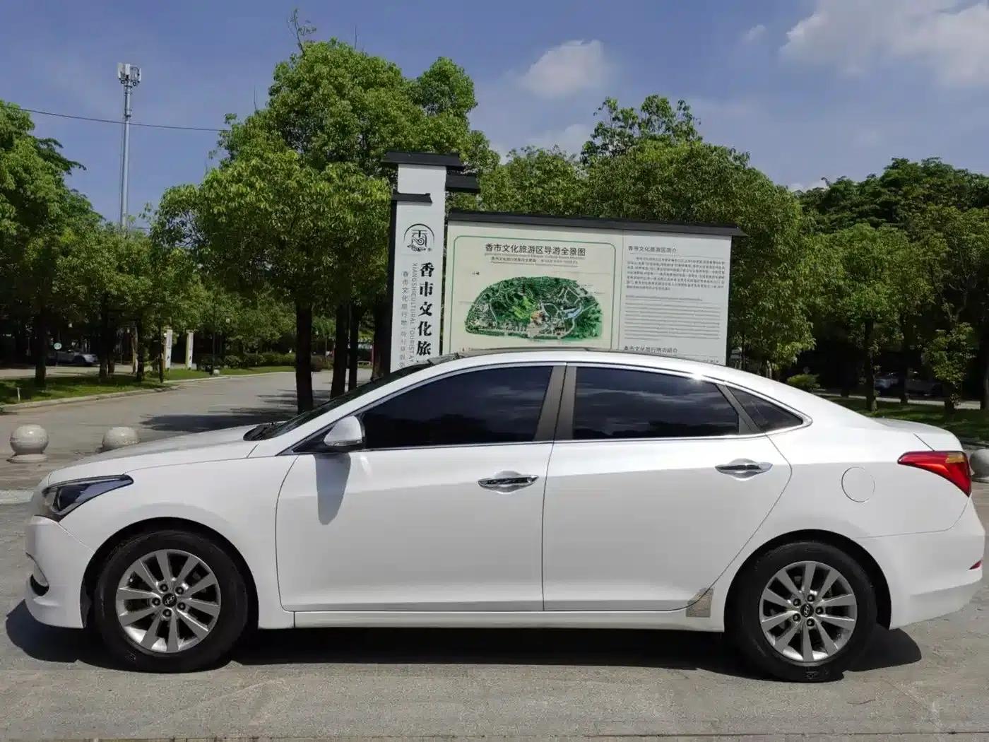 2014 Mistra 1.8L Automatic Intelligent GLS — миниатюра 6