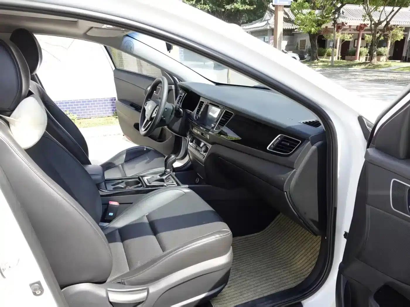 2014 Mistra 1.8L Automatic Intelligent GLS — миниатюра 9