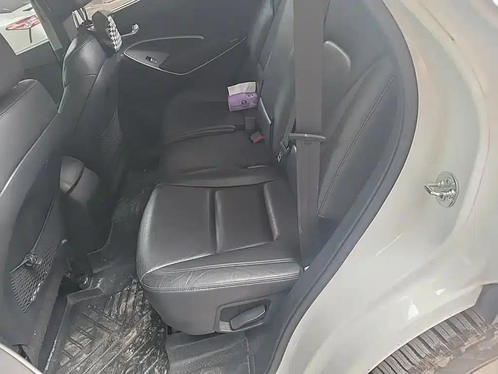 Santa Fe 2013 2.4L Automatic 2WD Smart Edition — миниатюра 14