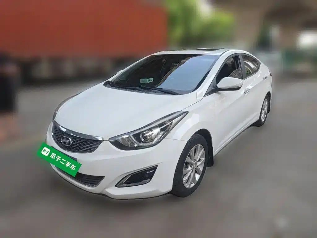 Hyundai Elantra 2016 1.6L Automatic Premium Edition — миниатюра 1