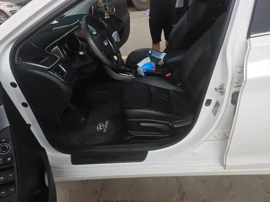 Hyundai Elantra 2016 1.6L Automatic Premium Edition — миниатюра 12