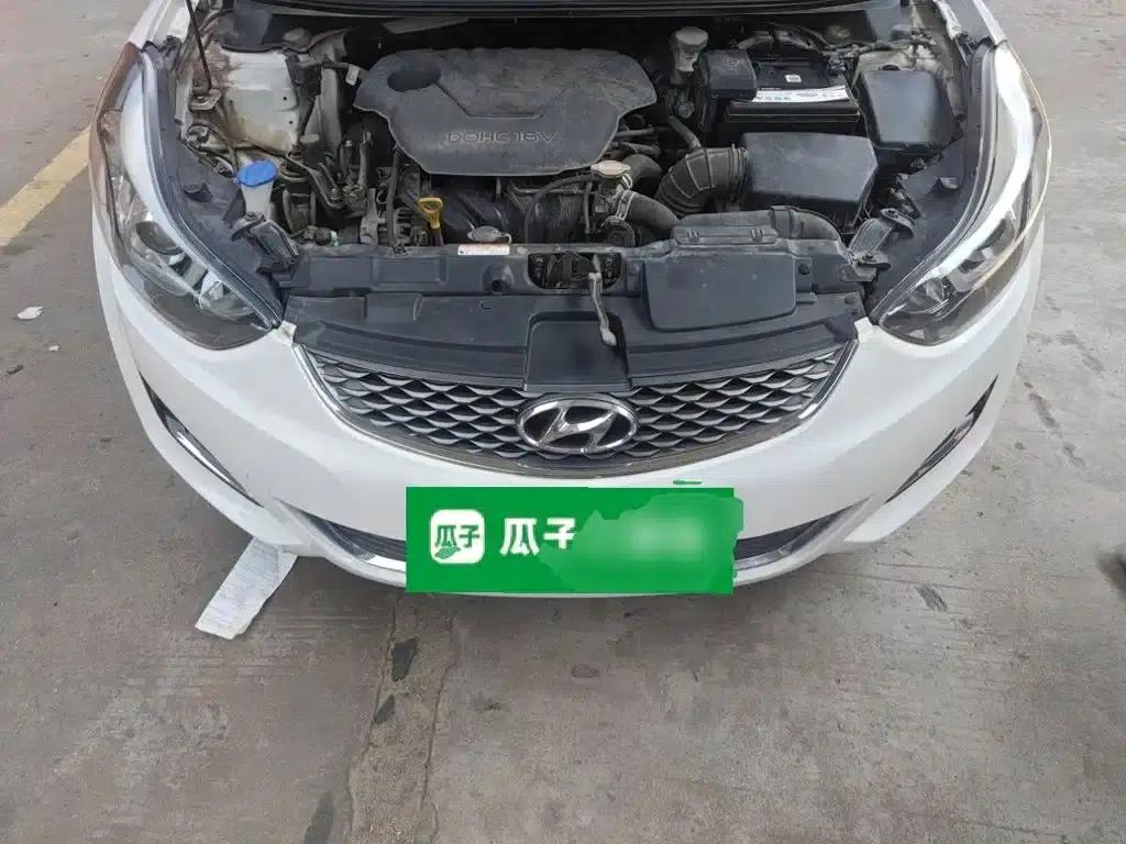 Hyundai Elantra 2016 1.6L Automatic Premium Edition — миниатюра 17