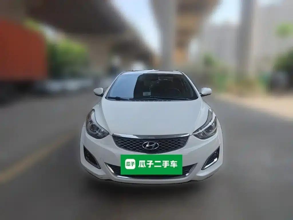 Hyundai Elantra 2016 1.6L Automatic Premium Edition — миниатюра 3