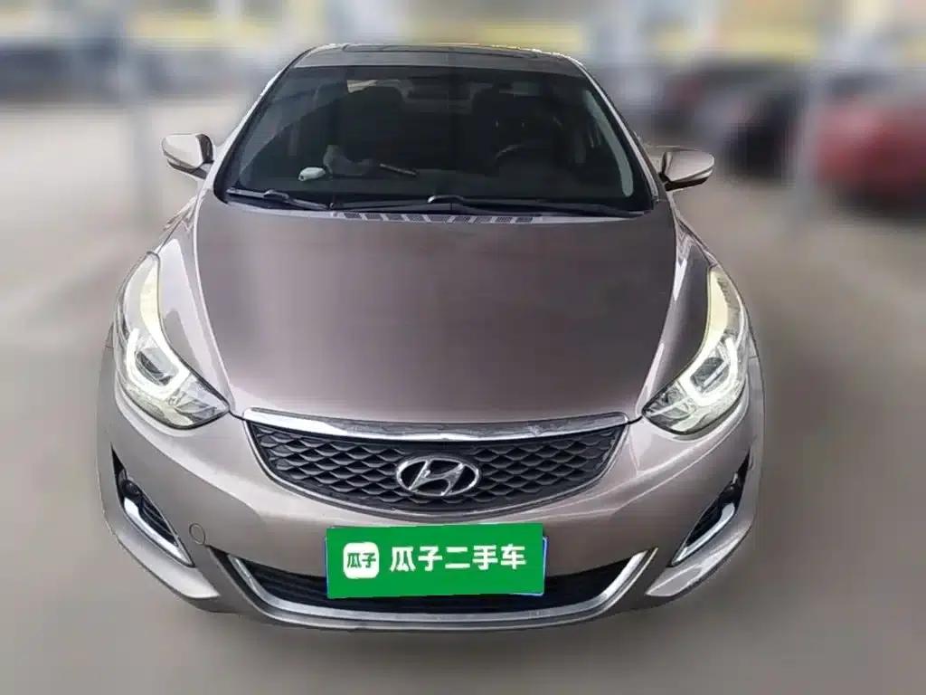 Hyundai Elantra 2016 1.6L Automatic Premium Edition — миниатюра 5