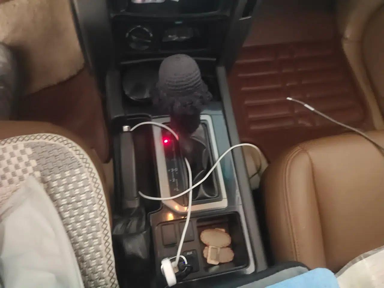 Toyota Prado 2012 2.7L Automatic Middle East Version — миниатюра 14