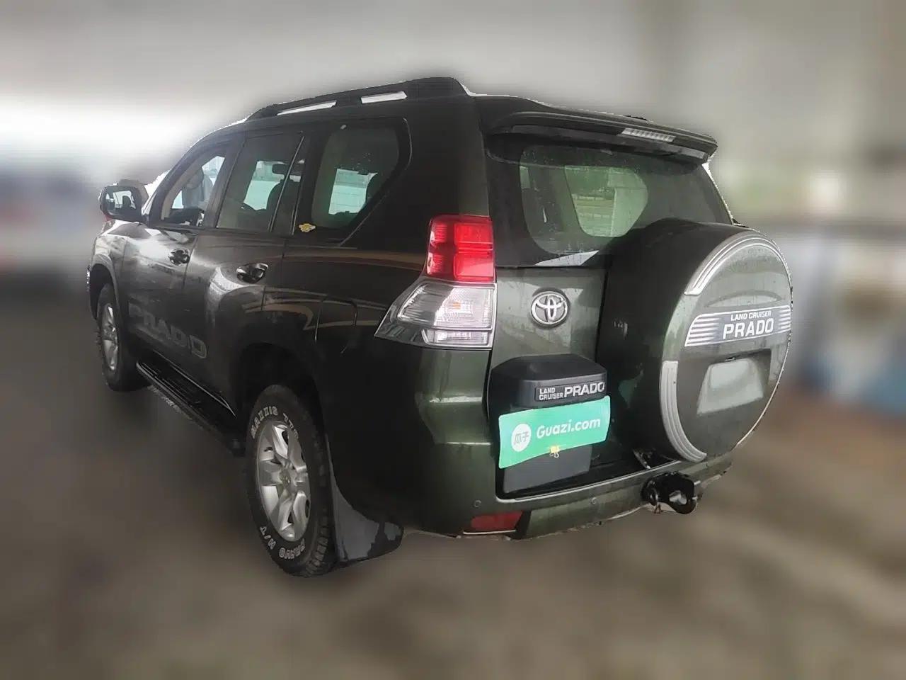 Toyota Prado 2012 2.7L Automatic Middle East Version — миниатюра 4