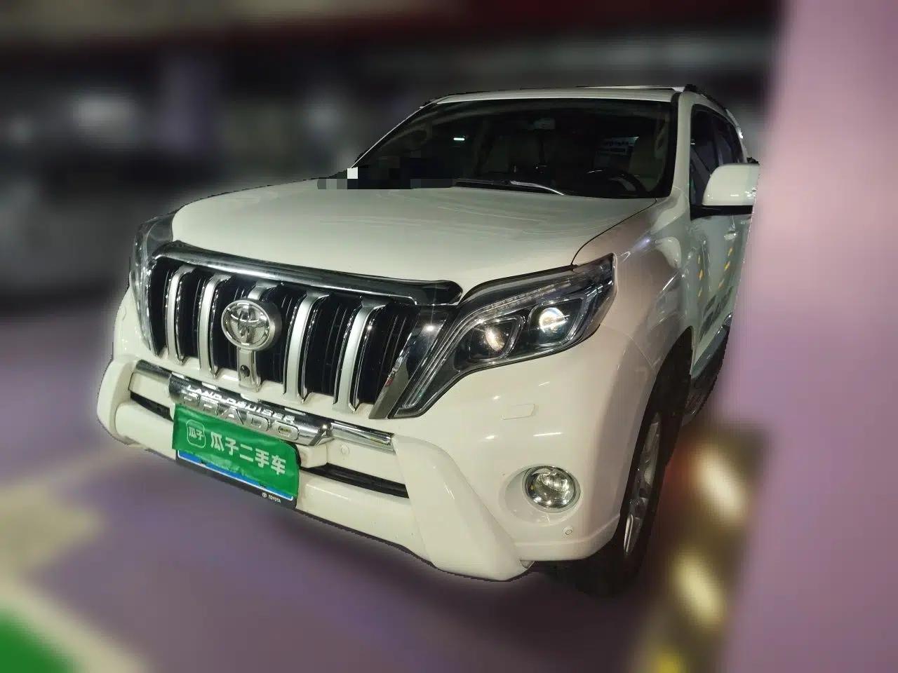 Toyota Prado 2010 4.0L Automatic VX — миниатюра 1