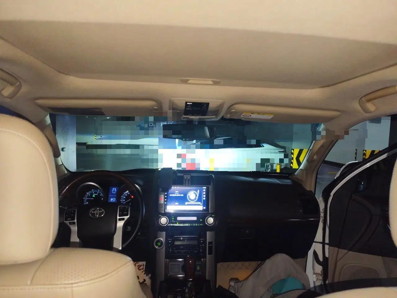 Toyota Prado 2010 4.0L Automatic VX — миниатюра 18