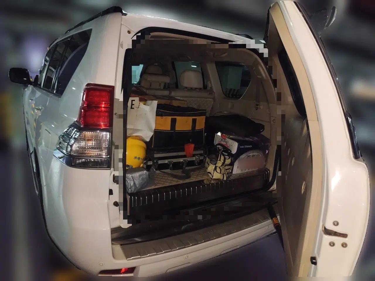 Toyota Prado 2010 4.0L Automatic VX — миниатюра 19