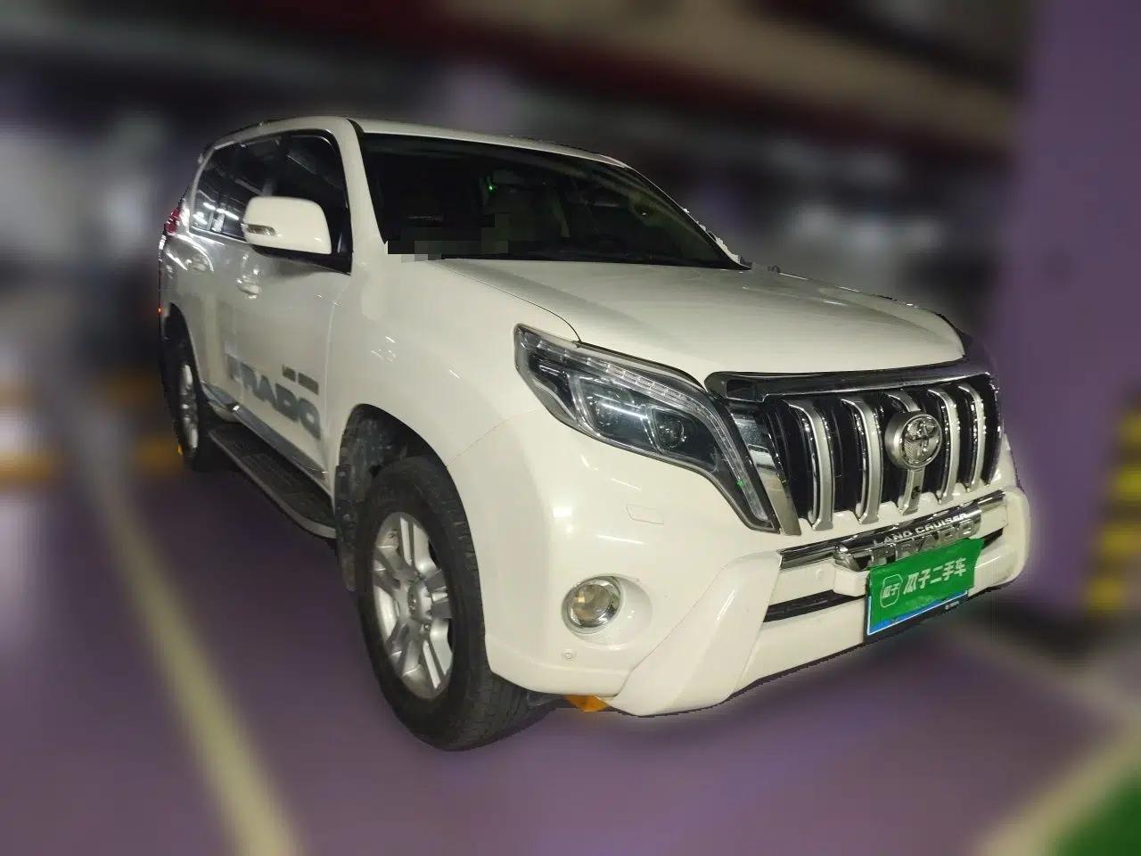 Toyota Prado 2010 4.0L Automatic VX — миниатюра 3