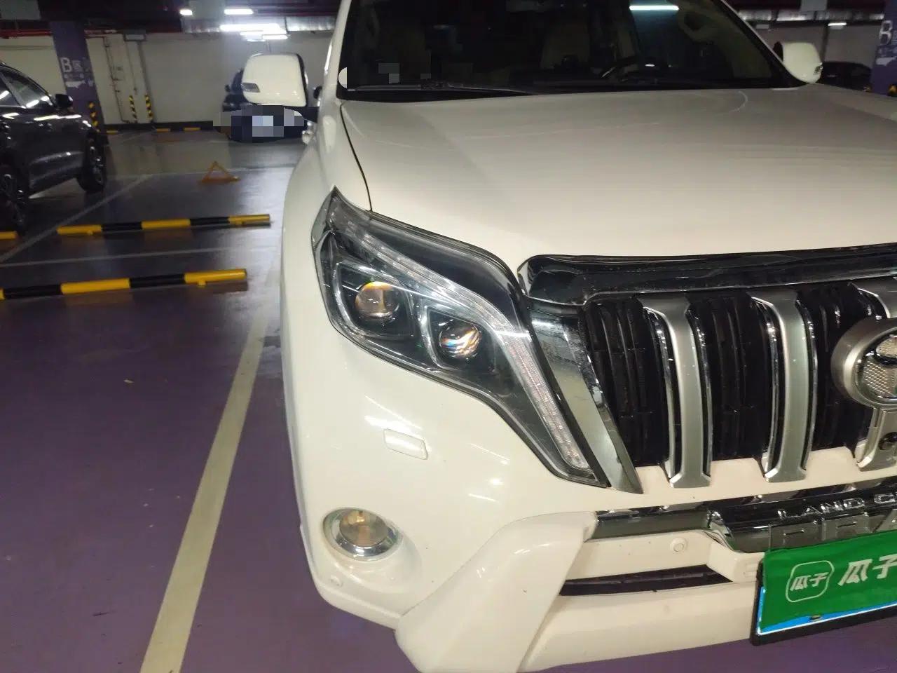 Toyota Prado 2010 4.0L Automatic VX — миниатюра 7