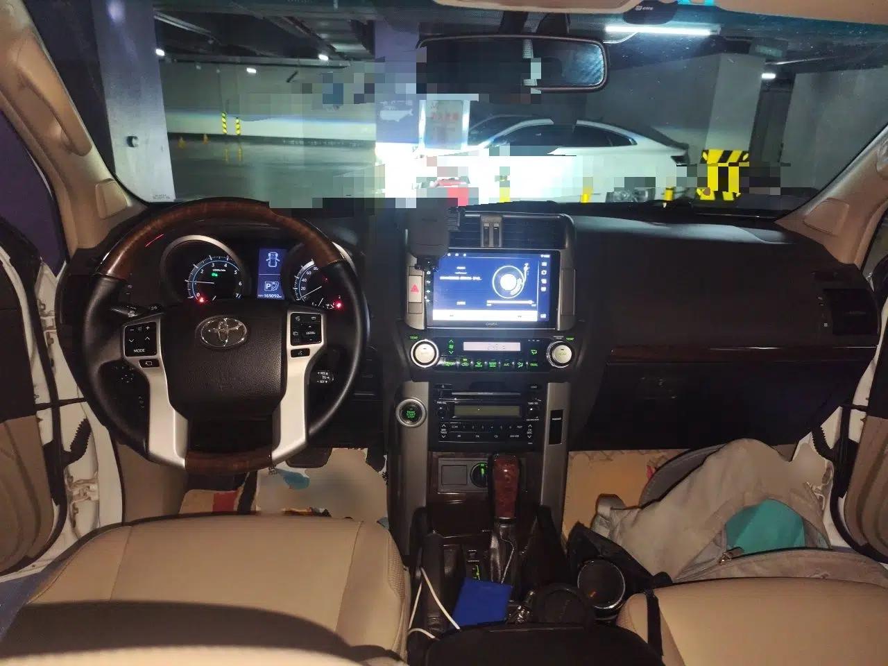 Toyota Prado 2010 4.0L Automatic VX — миниатюра 9