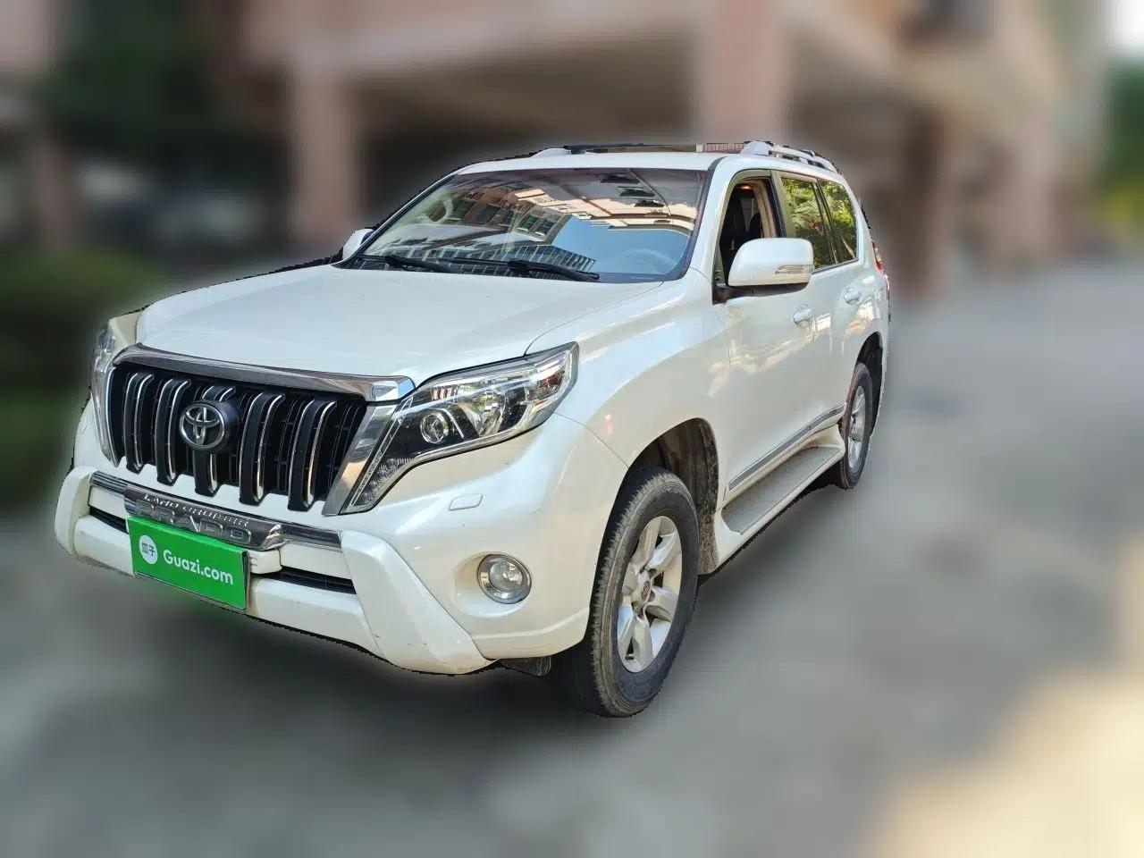 Toyota Prado 2014 2.7L Automatic Luxury Edition — миниатюра 1
