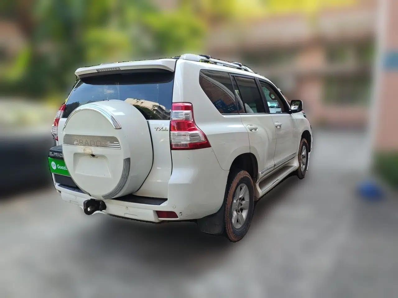 Toyota Prado 2014 2.7L Automatic Luxury Edition — миниатюра 6