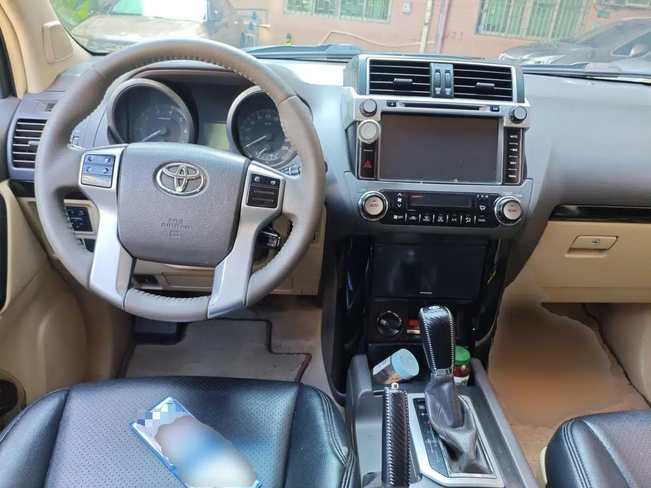 Toyota Prado 2014 2.7L Automatic Luxury Edition — миниатюра 9