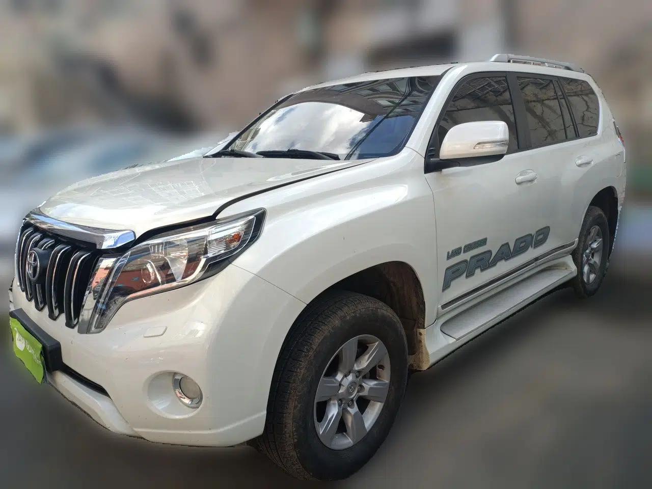 Toyota Prado 2014 2.7L Automatic Luxury Edition — миниатюра 1