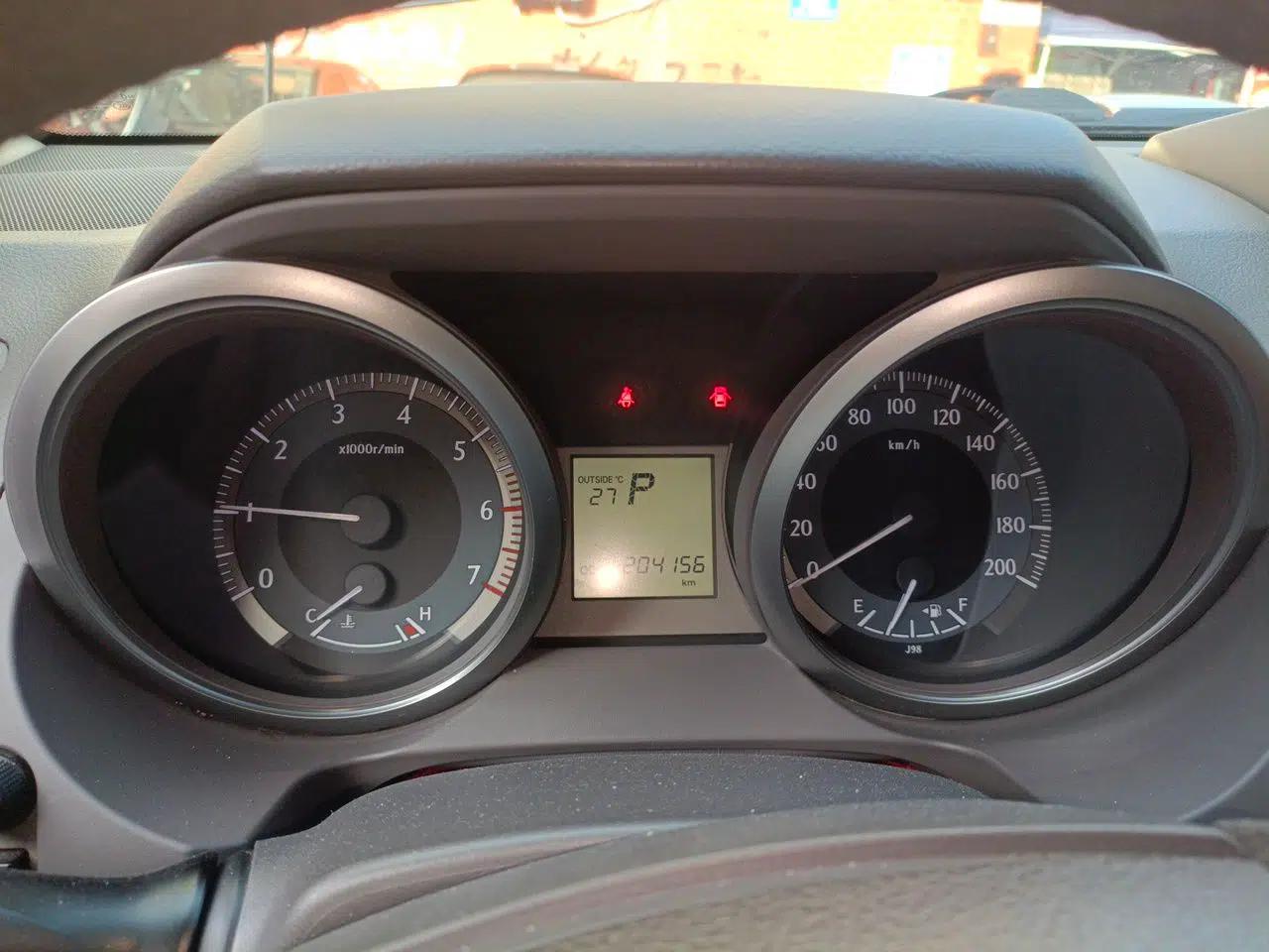 Toyota Prado 2014 2.7L Automatic Luxury Edition — миниатюра 11