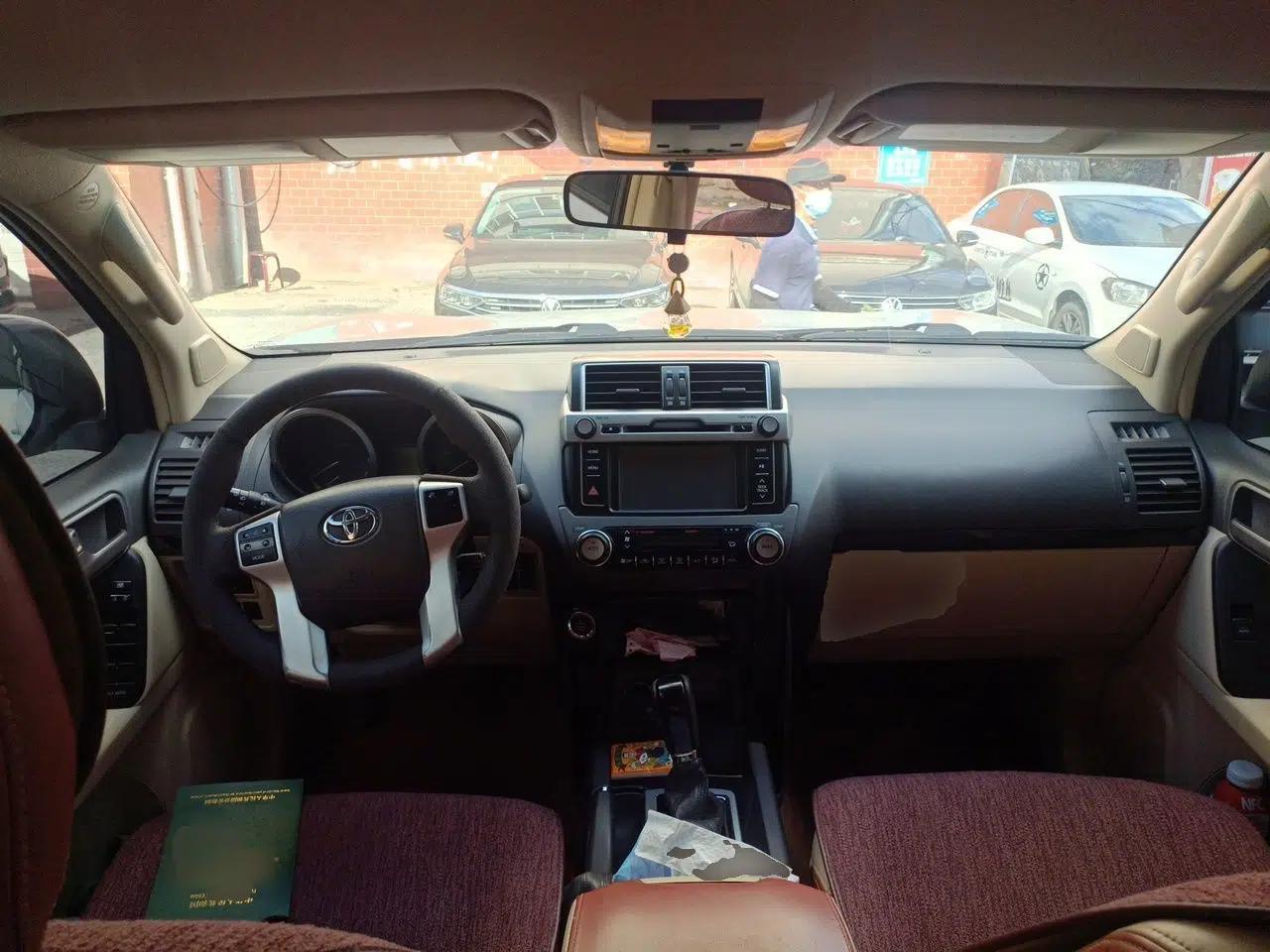 Toyota Prado 2014 2.7L Automatic Luxury Edition — миниатюра 9