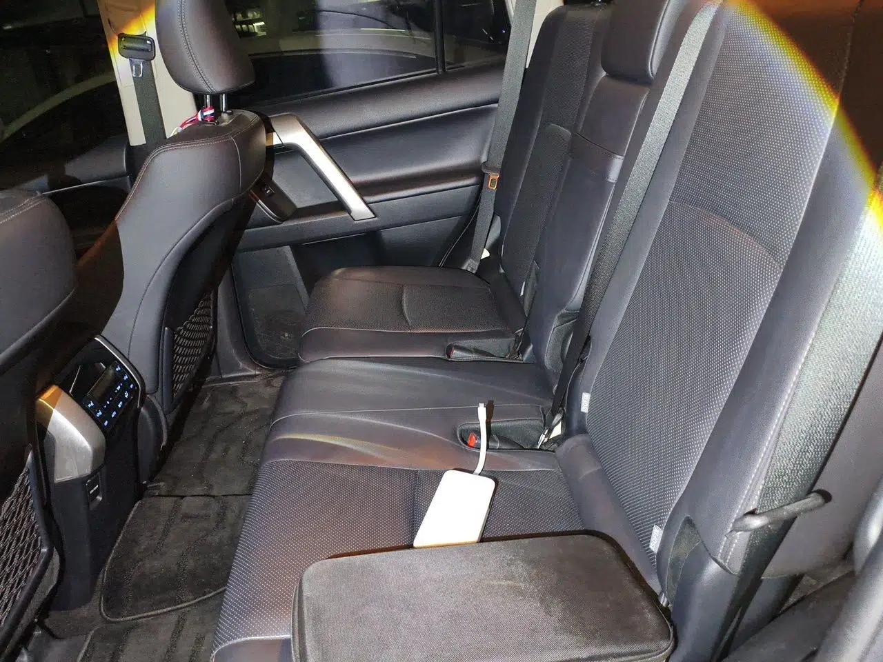 Toyota Prado 2018 3.5L Automatic TX-L — миниатюра 17